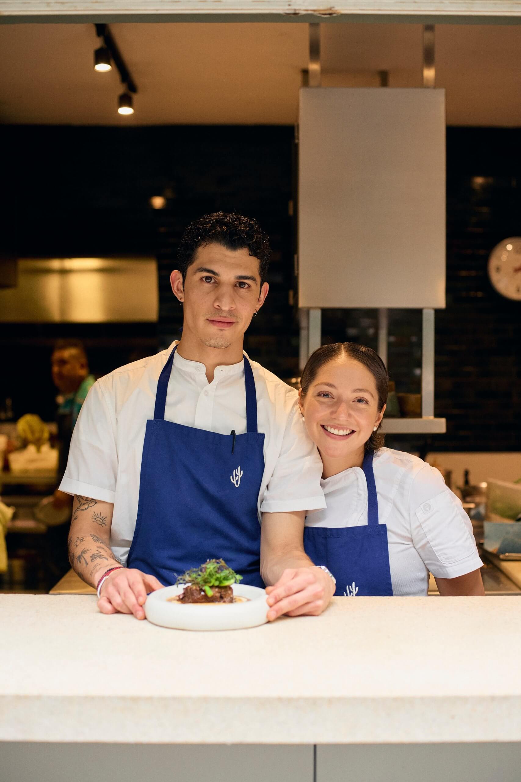 Los chefs Alejandra Navarro y Ernesto Hernández, del restaurante Botánico.