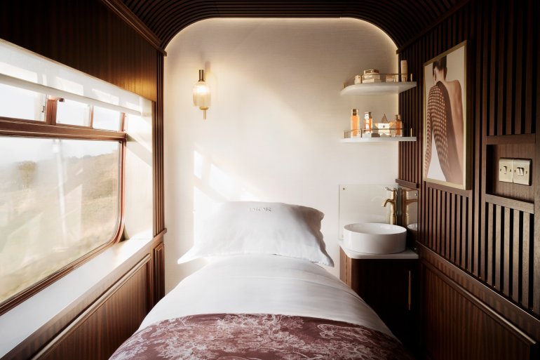 Royal Scotsman ha lanzado el primer retiro holístico de alto nivel, en colaboración con la icónica marca Dior.
