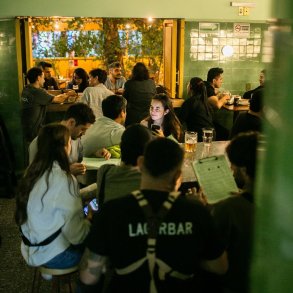 Echarse una cerveza en la CDMX es más que solo beber.