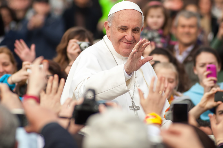 Este lunes se dio a conocer el lamentable fallecimiento del Papa Francisco, el primer pontífice latinoamericano, a los 88 años.