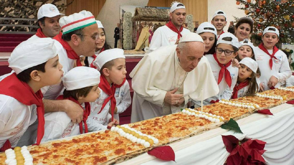 La pizza era otro de sus placeres sencillos.
