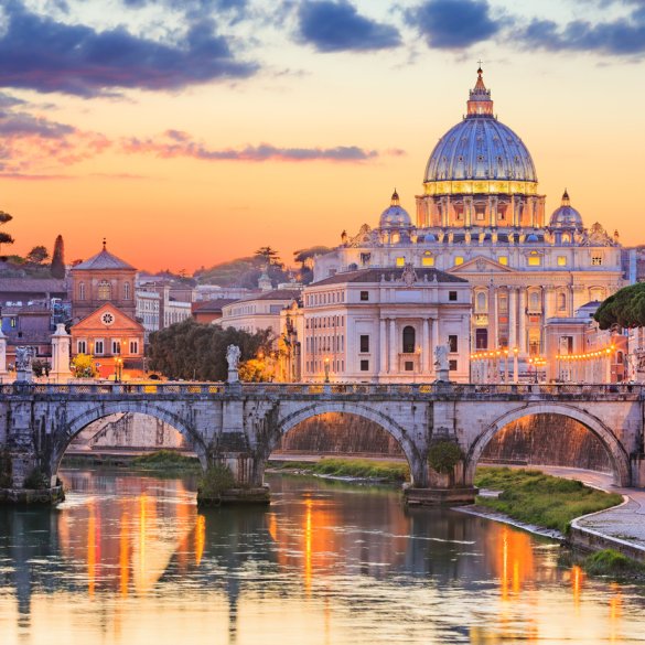 Realizar un viaje de tres días a Europa, específicamente al Vaticano, puede ser más accesible si se planea con anticipación.